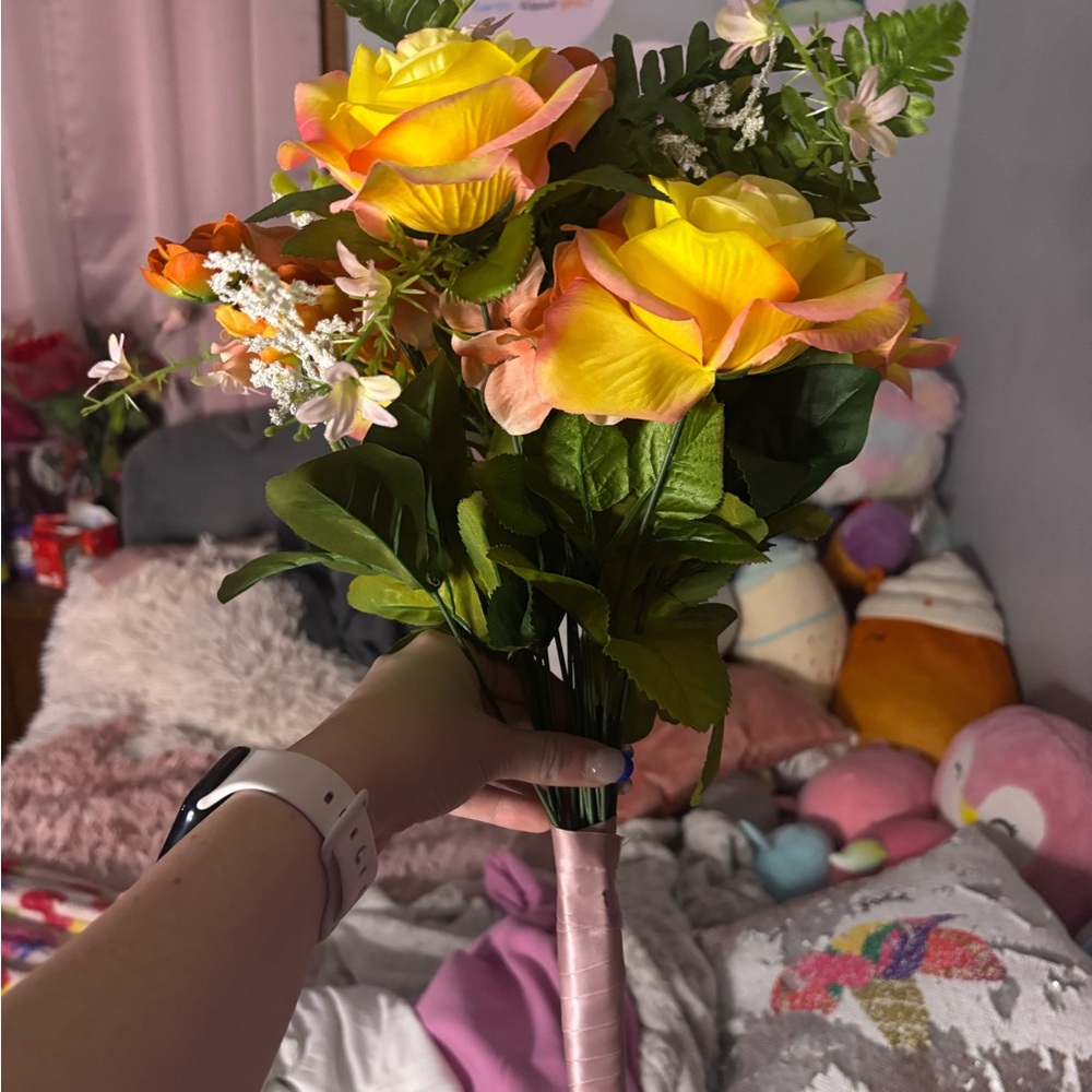 Vibrant Floral Bouquet with Yellow and Orange Roses
